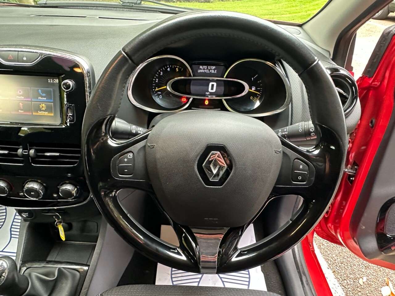2014 RENAULT CLIO 2014 RENAULT CLIO