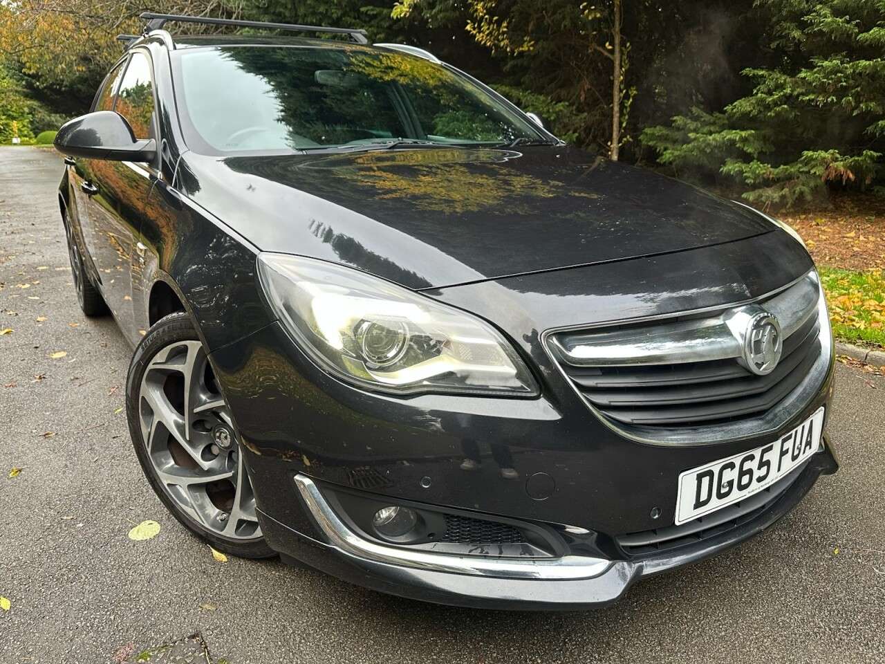A 2015 VAUXHALL INSIGNIA 1.6 CDTi SRi VX Line Nav Sports Tourer 5dr Diesel Manual Euro 6 (s/s) (136 A 2015 VAUXHALL INSIGNIA 1.6 CDTi SRi VX Line Nav Sports Tourer 5dr Diesel Manual Euro 6 (s/s) (136
