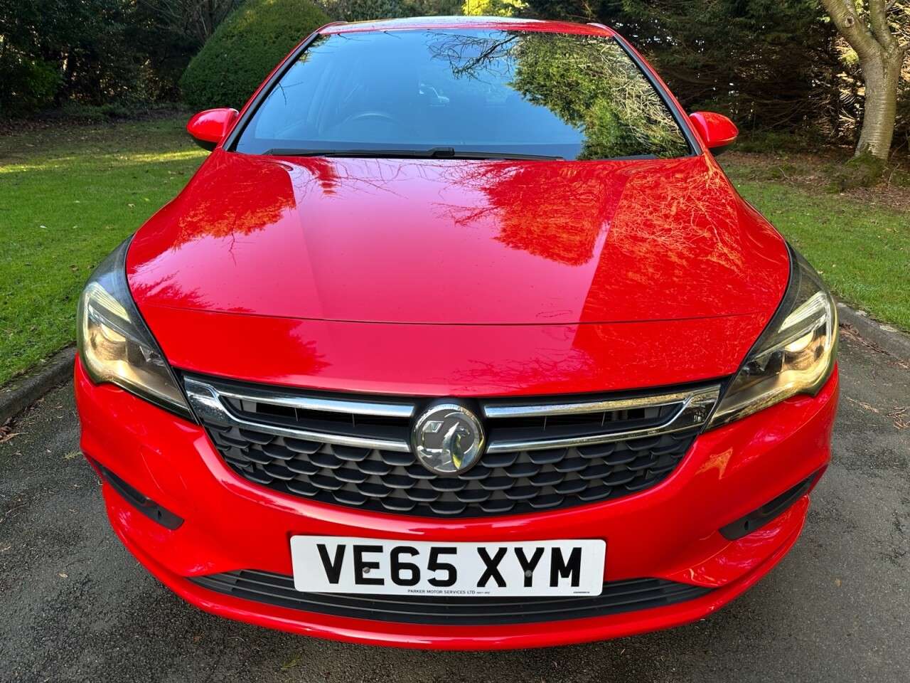 A 2016 VAUXHALL ASTRA 1.0i Turbo ecoFLEX SRi Hatchback 5dr Petrol Manual Euro 6 (s/s) (105 ps) £2 A 2016 VAUXHALL ASTRA 1.0i Turbo ecoFLEX SRi Hatchback 5dr Petrol Manual Euro 6 (s/s) (105 ps) £2