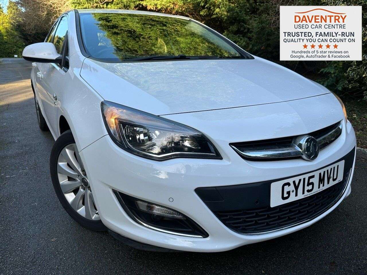 A 2015 VAUXHALL ASTRA 1.6i Elite Hatchback 5dr Petrol Manual Euro 6 (115 ps) FULL LEATHER HEATED A 2015 VAUXHALL ASTRA 1.6i Elite Hatchback 5dr Petrol Manual Euro 6 (115 ps) FULL LEATHER HEATED