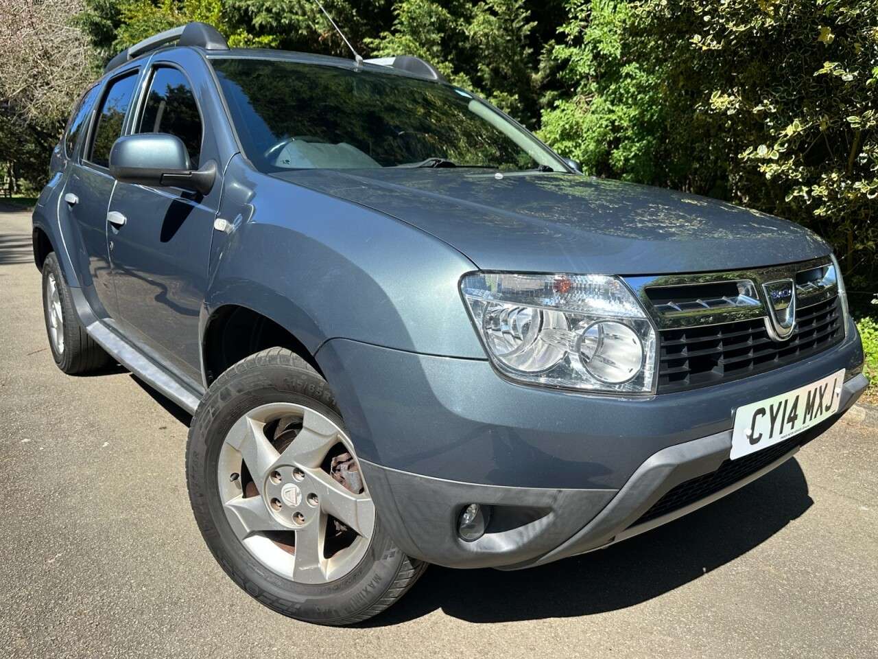 A 2014 DACIA DUSTER 1.5 dCi Laureate SUV 5dr Diesel Manual 4WD Euro 5 (110 ps) Long MOT, 2 Keys A 2014 DACIA DUSTER 1.5 dCi Laureate SUV 5dr Diesel Manual 4WD Euro 5 (110 ps) Long MOT, 2 Keys