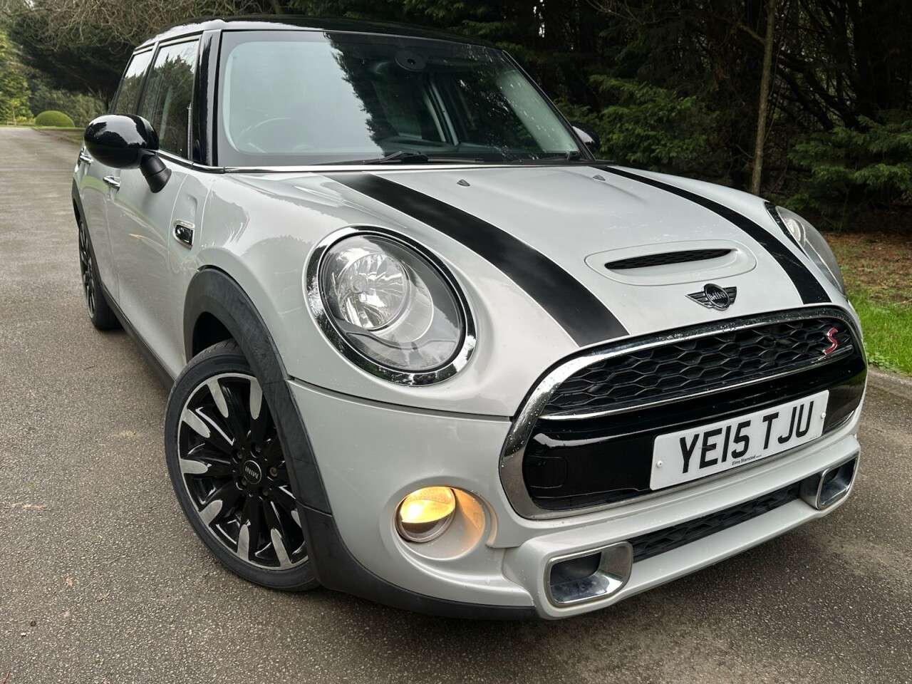 A 2015 MINI HATCH 2.0 Cooper S Hatchback 5dr Petrol Manual Euro 6 (s/s) (192 ps) Over £7,000 A 2015 MINI HATCH 2.0 Cooper S Hatchback 5dr Petrol Manual Euro 6 (s/s) (192 ps) Over £7,000