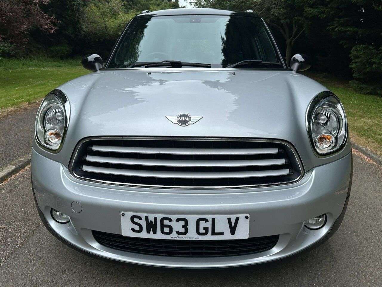 A 2013 MINI COUNTRYMAN 2.0 Cooper D SUV 5dr Diesel Auto ALL4 Euro 5 (112 ps) Alloys,Parking Sensor A 2013 MINI COUNTRYMAN 2.0 Cooper D SUV 5dr Diesel Auto ALL4 Euro 5 (112 ps) Alloys,Parking Sensor