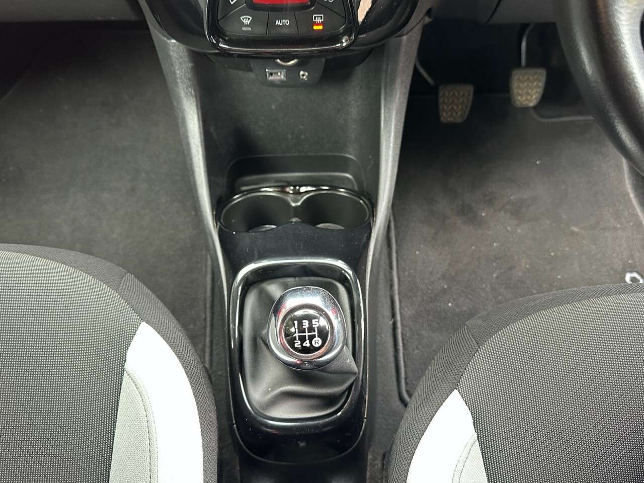2018 TOYOTA AYGO 2018 TOYOTA AYGO