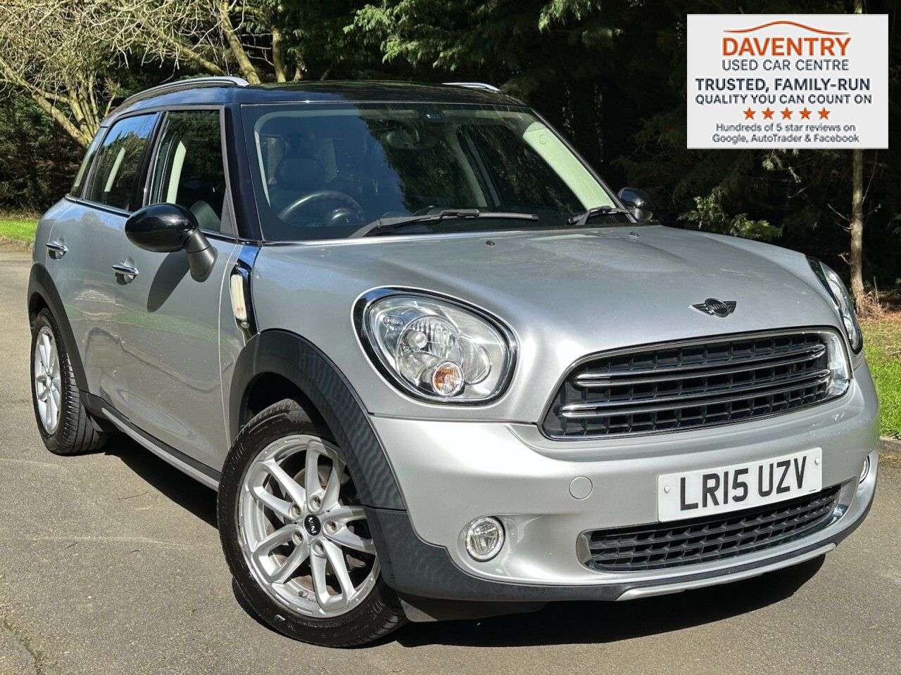 A 2015 MINI COUNTRYMAN 1.6 Cooper SUV 5dr Petrol Manual ALL4 Euro 6 (s/s) (122 ps) Very Low Mileag A 2015 MINI COUNTRYMAN 1.6 Cooper SUV 5dr Petrol Manual ALL4 Euro 6 (s/s) (122 ps) Very Low Mileag