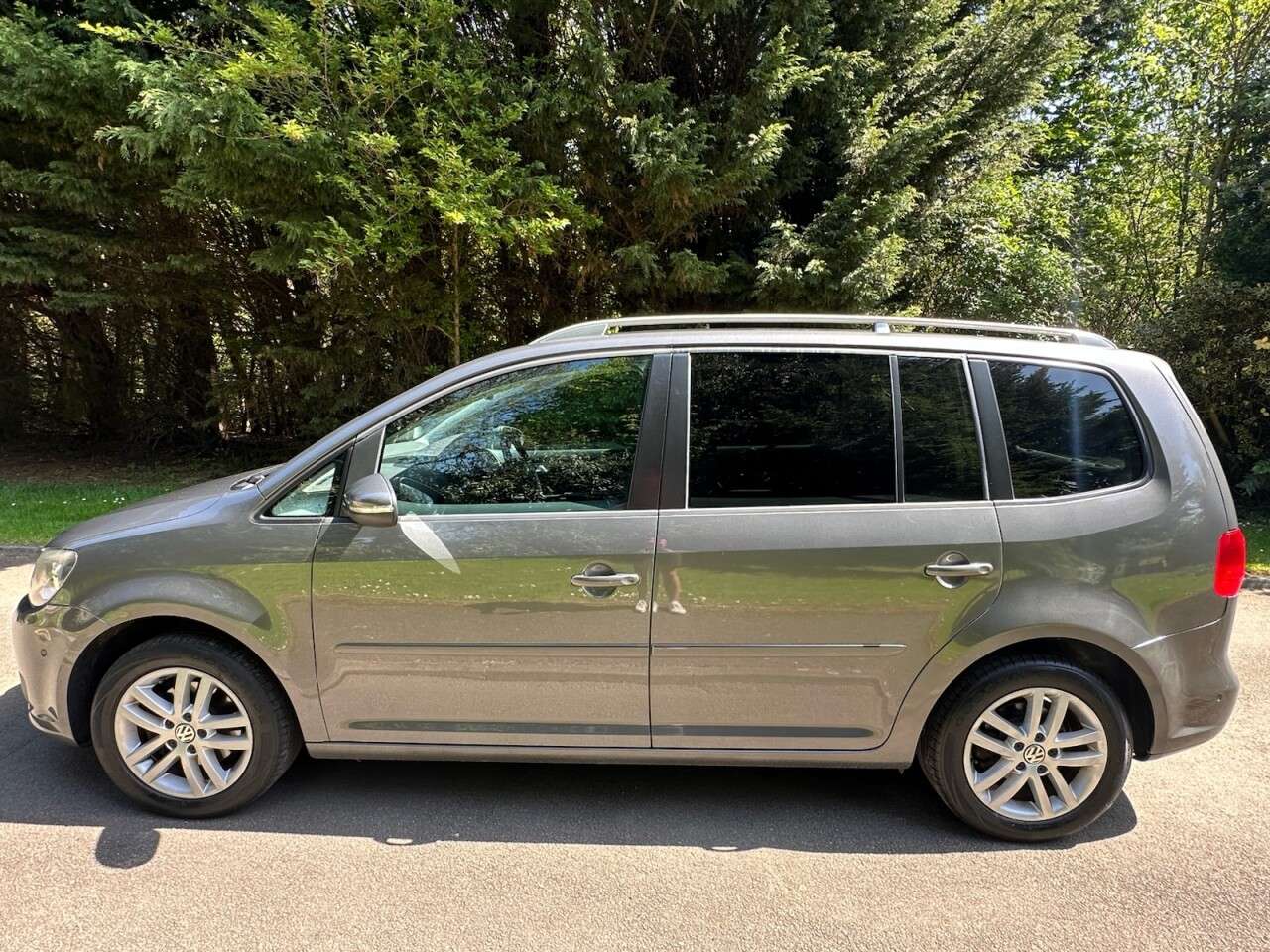 2010 VOLKSWAGEN TOURAN 2010 VOLKSWAGEN TOURAN