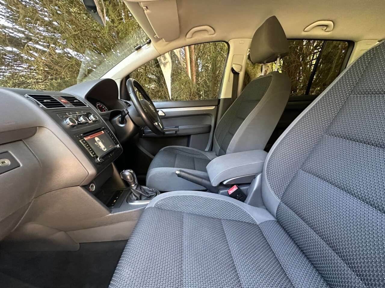 2010 VOLKSWAGEN TOURAN 2010 VOLKSWAGEN TOURAN