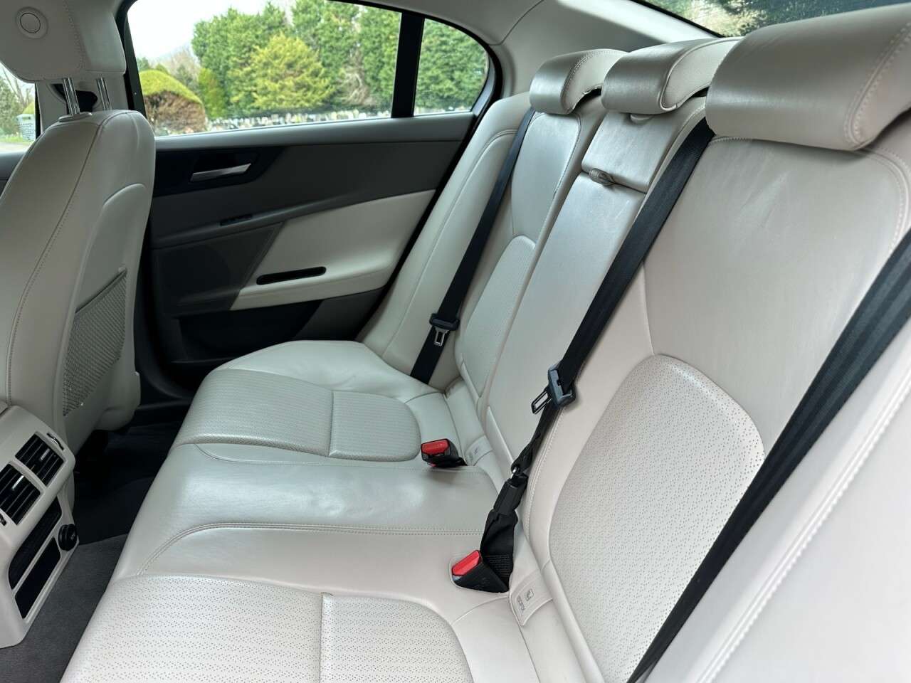 2017 JAGUAR XE 2017 JAGUAR XE