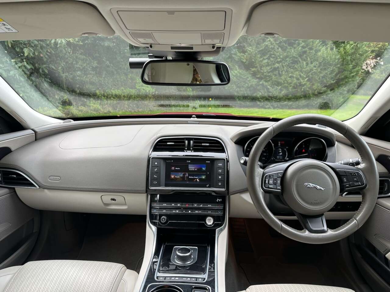 2017 JAGUAR XE 2017 JAGUAR XE