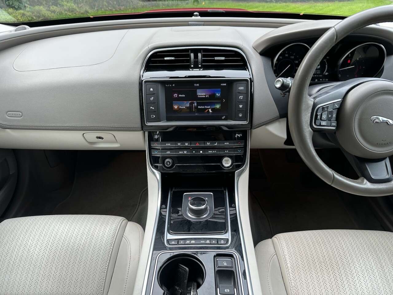 2017 JAGUAR XE 2017 JAGUAR XE