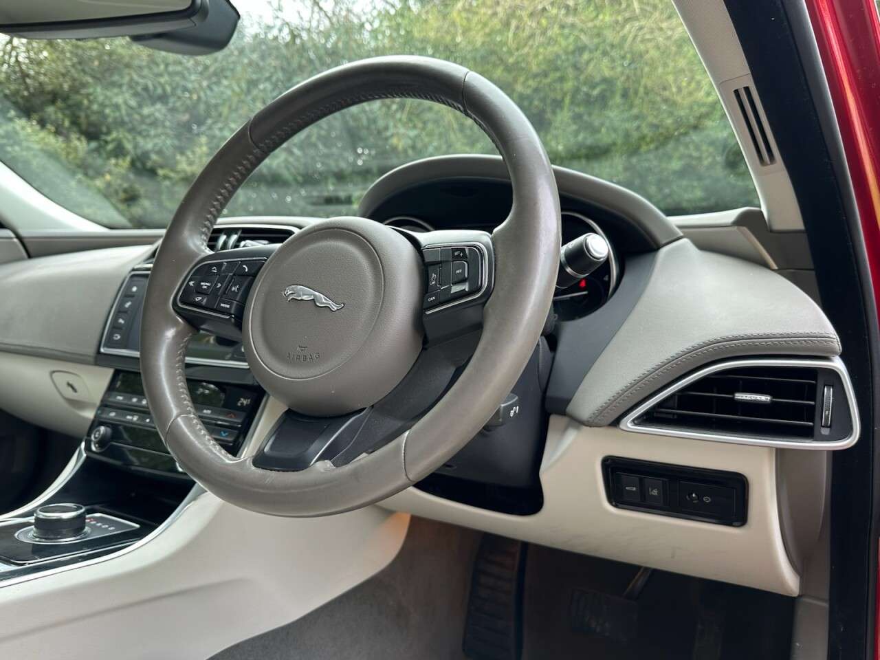 2017 JAGUAR XE 2017 JAGUAR XE