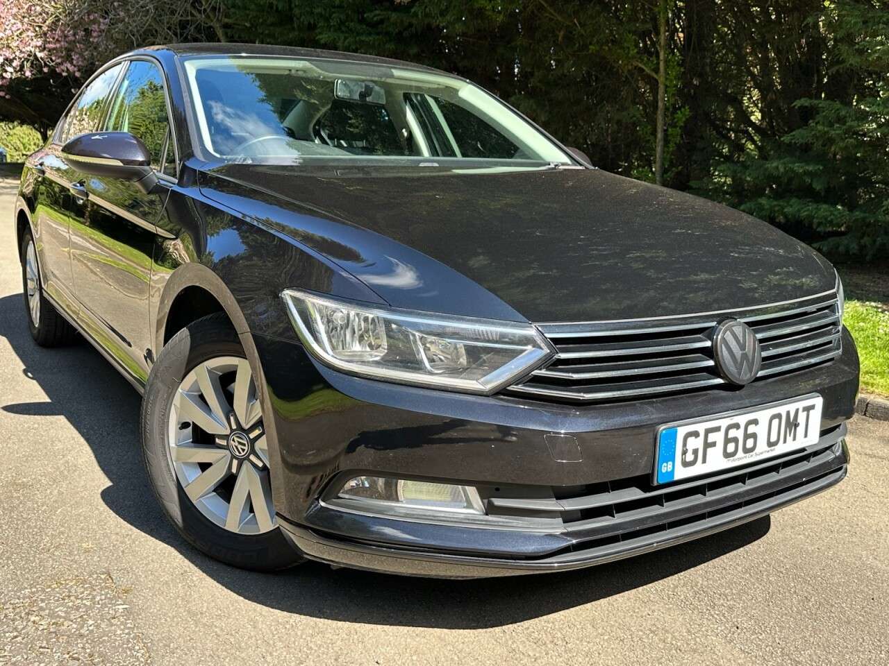 A 2016 VOLKSWAGEN PASSAT 2.0 TDI BlueMotion Tech S Saloon 4dr Diesel Manual Euro 6 (s/s) (150 ps) Ke A 2016 VOLKSWAGEN PASSAT 2.0 TDI BlueMotion Tech S Saloon 4dr Diesel Manual Euro 6 (s/s) (150 ps) Ke