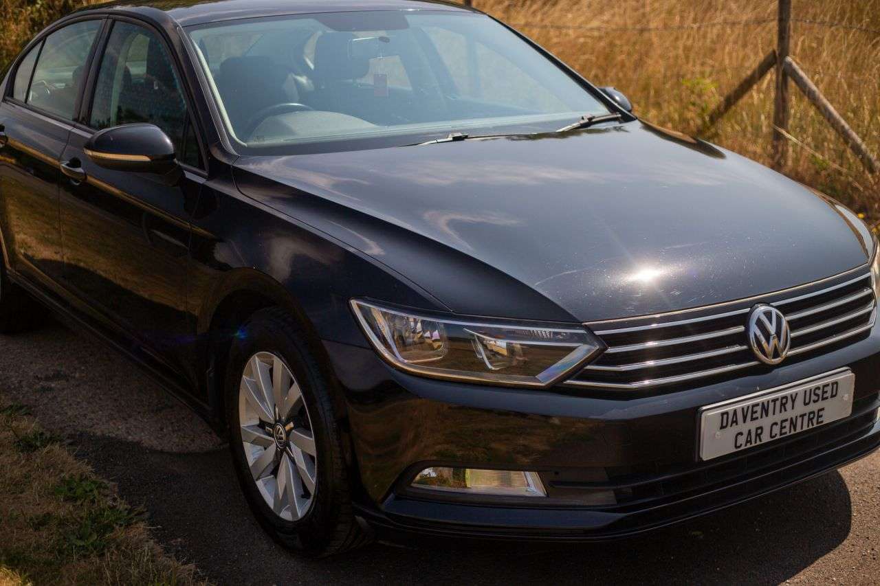 A 2016 VOLKSWAGEN PASSAT 2.0 TDI BlueMotion Tech S Saloon 4dr Diesel Manual Euro 6 (s/s) (150 ps) Ke A 2016 VOLKSWAGEN PASSAT 2.0 TDI BlueMotion Tech S Saloon 4dr Diesel Manual Euro 6 (s/s) (150 ps) Ke