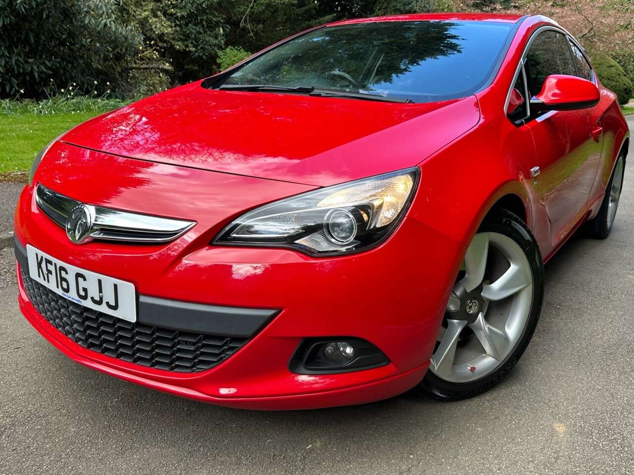 A 2016 VAUXHALL ASTRA GTC 1.6 CDTi ecoFLEX SRi Coupe 3dr Diesel Manual Euro 6 (s/s) (136 ps) ULEZ, F. A 2016 VAUXHALL ASTRA GTC 1.6 CDTi ecoFLEX SRi Coupe 3dr Diesel Manual Euro 6 (s/s) (136 ps) ULEZ, F.