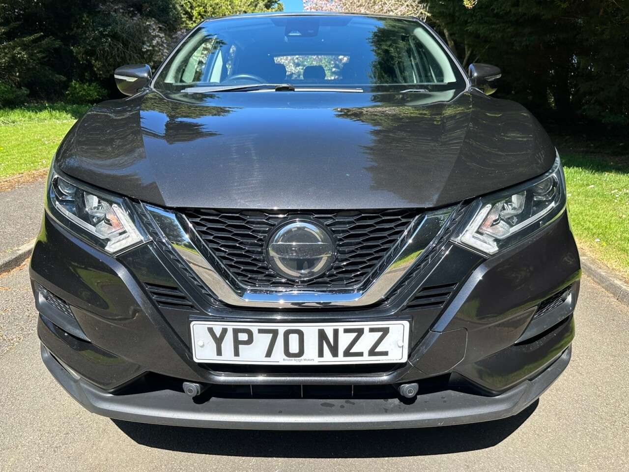 A 2020 NISSAN QASHQAI 1.3 DIG-T Acenta Premium SUV 5dr Petrol Manual Euro 6 (s/s) (160 ps) Sat Na A 2020 NISSAN QASHQAI 1.3 DIG-T Acenta Premium SUV 5dr Petrol Manual Euro 6 (s/s) (160 ps) Sat Na