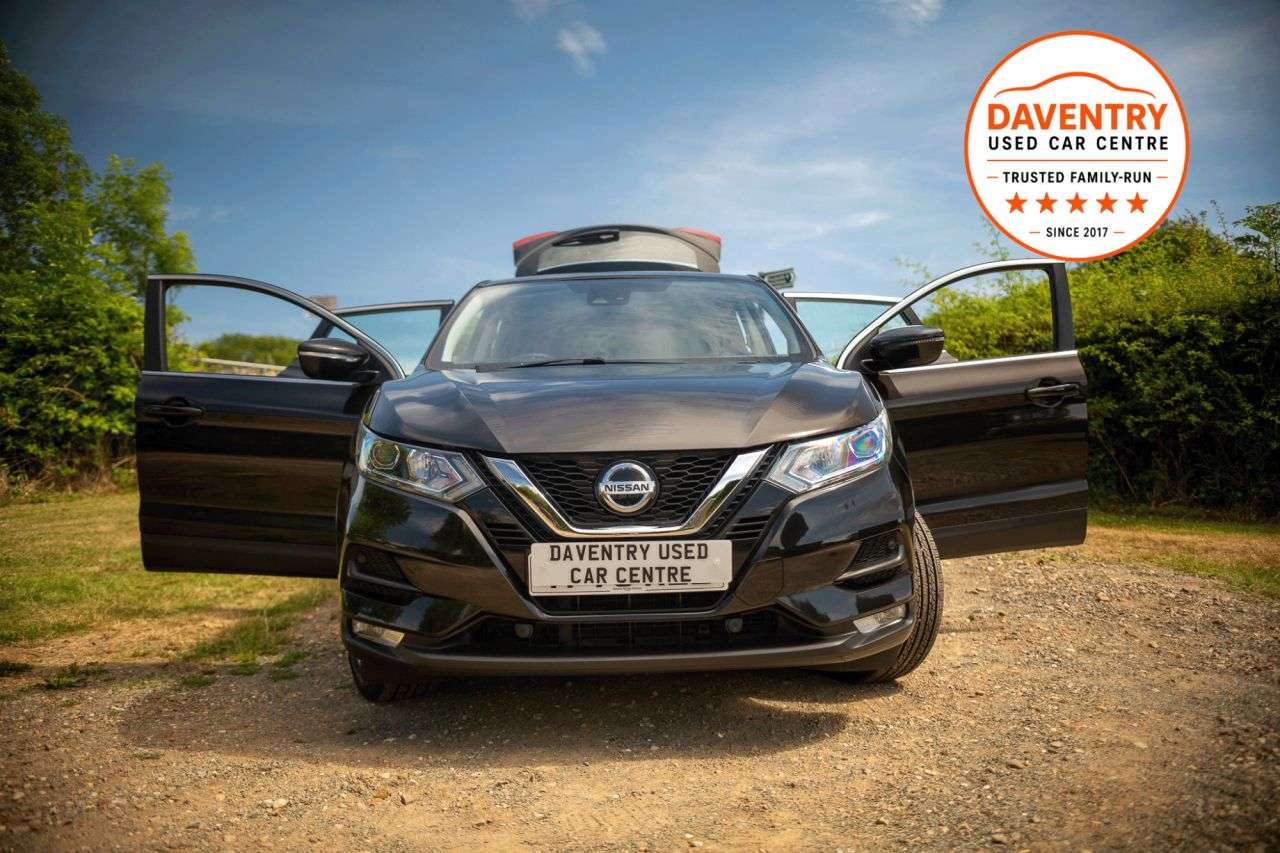 A 2020 NISSAN QASHQAI 1.3 DIG-T Acenta Premium SUV 5dr Petrol Manual Euro 6 (s/s) (160 ps) Sat Na A 2020 NISSAN QASHQAI 1.3 DIG-T Acenta Premium SUV 5dr Petrol Manual Euro 6 (s/s) (160 ps) Sat Na