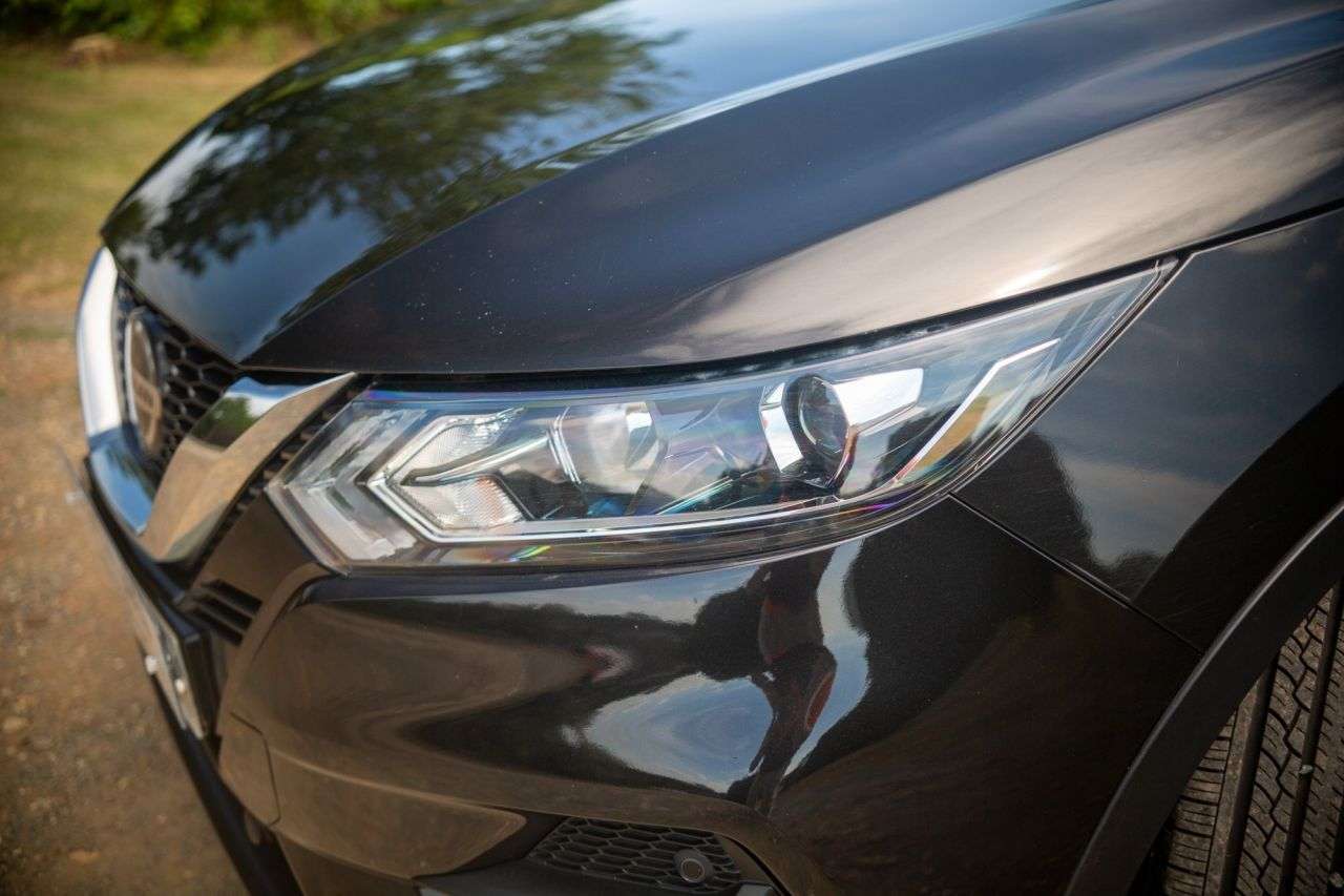 A 2020 NISSAN QASHQAI 1.3 DIG-T Acenta Premium SUV 5dr Petrol Manual Euro 6 (s/s) (160 ps) Sat Na A 2020 NISSAN QASHQAI 1.3 DIG-T Acenta Premium SUV 5dr Petrol Manual Euro 6 (s/s) (160 ps) Sat Na