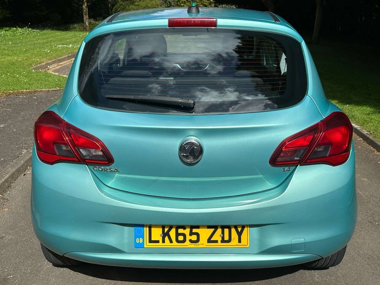 A 2015 VAUXHALL CORSA 1.4i ecoFLEX Energy Hatchback 3dr Petrol Manual Euro 6 (a/c) (90 ps) 2 Owne A 2015 VAUXHALL CORSA 1.4i ecoFLEX Energy Hatchback 3dr Petrol Manual Euro 6 (a/c) (90 ps) 2 Owne