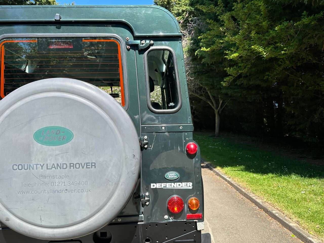 2011 LAND ROVER DEFENDER 2011 LAND ROVER DEFENDER