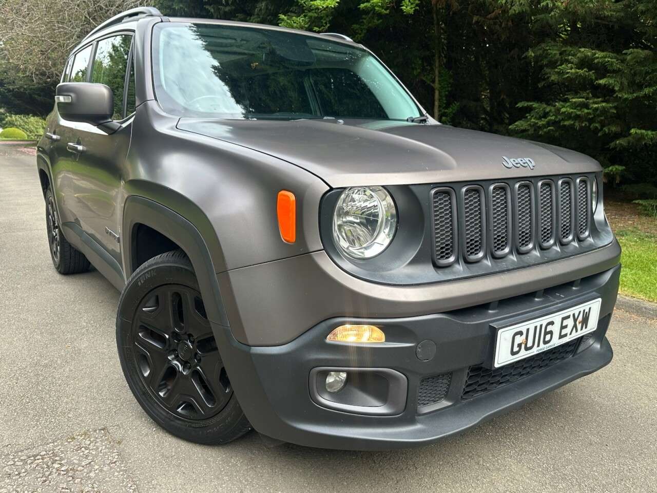 A 2016 JEEP RENEGADE 1.6 MultiJetII Night Eagle SUV 5dr Diesel Manual Euro 6 (s/s) (120 ps) £220 A 2016 JEEP RENEGADE 1.6 MultiJetII Night Eagle SUV 5dr Diesel Manual Euro 6 (s/s) (120 ps) £220