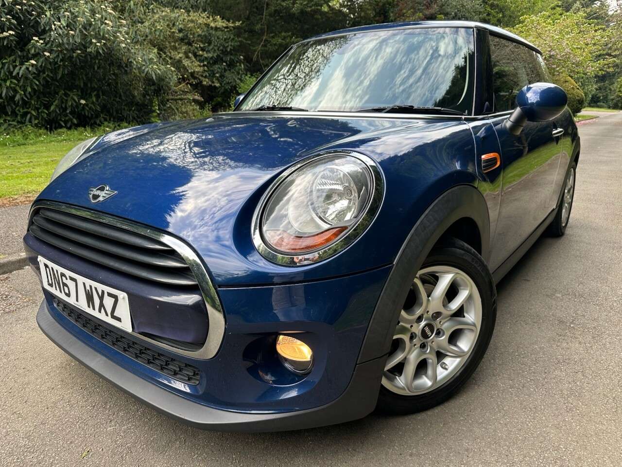 A 2017 MINI HATCH 1.5 Cooper Hatchback 3dr Petrol Manual Euro 6 (s/s) (136 ps) Low Mileage, P A 2017 MINI HATCH 1.5 Cooper Hatchback 3dr Petrol Manual Euro 6 (s/s) (136 ps) Low Mileage, P