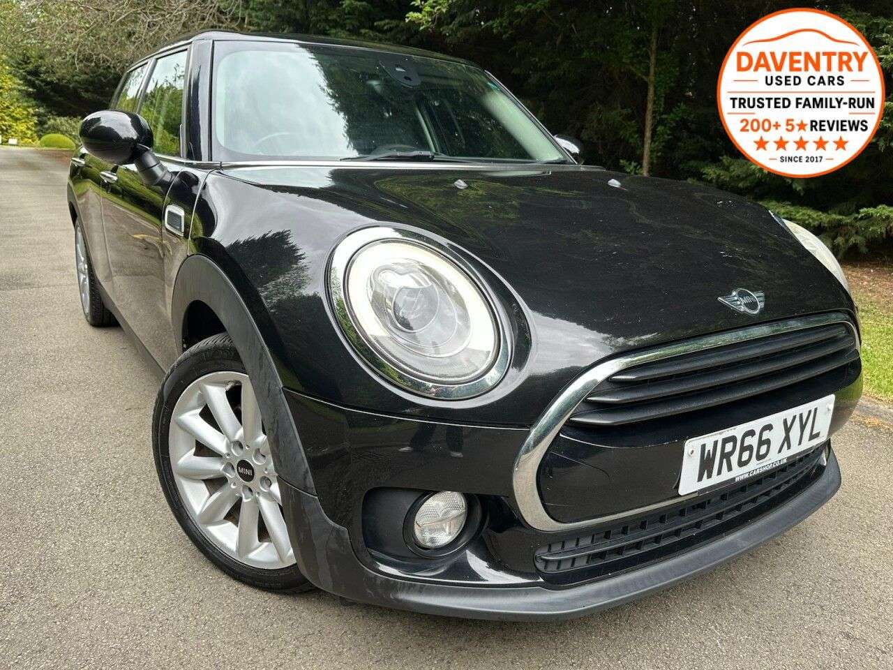 A 2016 MINI CLUBMAN 2.0 Cooper D Estate 6dr Diesel Manual Euro 6 (s/s) (150 ps) Chilli Pack, He A 2016 MINI CLUBMAN 2.0 Cooper D Estate 6dr Diesel Manual Euro 6 (s/s) (150 ps) Chilli Pack, He