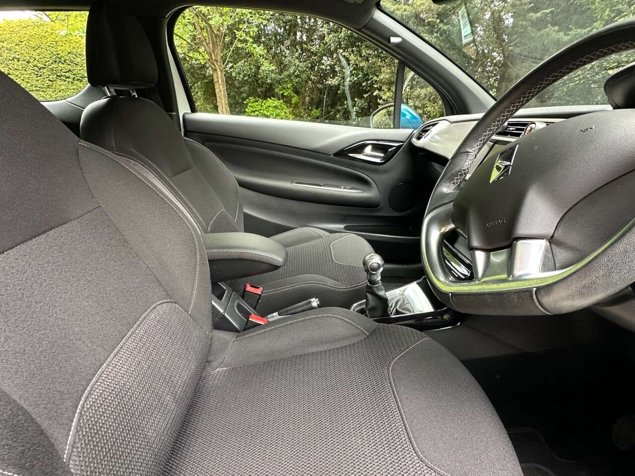 2017 DS AUTOMOBILES DS 3 2017 DS AUTOMOBILES DS 3