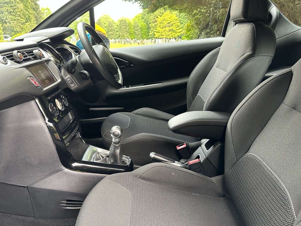2017 DS AUTOMOBILES DS 3 2017 DS AUTOMOBILES DS 3
