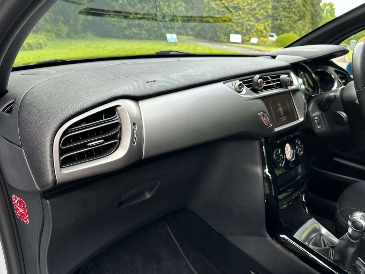 2017 DS AUTOMOBILES DS 3 2017 DS AUTOMOBILES DS 3
