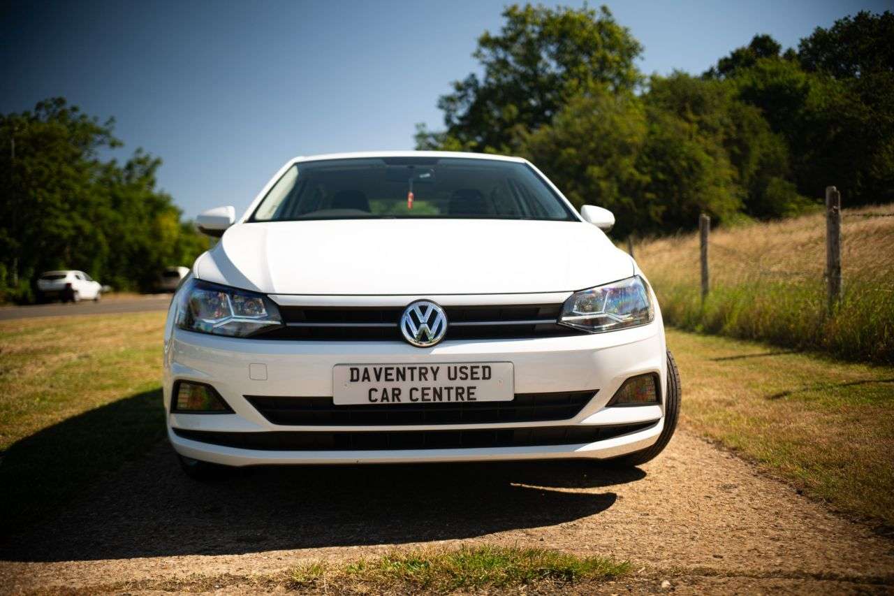A 2018 VOLKSWAGEN POLO 1.0 SE Hatchback 5dr Petrol Manual Euro 6 (s/s) (65 ps) Pure White, £800 Ex A 2018 VOLKSWAGEN POLO 1.0 SE Hatchback 5dr Petrol Manual Euro 6 (s/s) (65 ps) Pure White, £800 Ex
