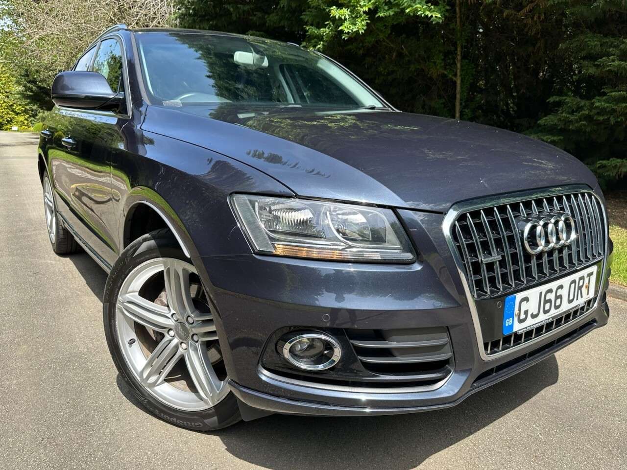 A 2016 AUDI Q5 2.0 TDI SE SUV 5dr Diesel S Tronic quattro Euro 6 (s/s) (190 ps) Heated Sea A 2016 AUDI Q5 2.0 TDI SE SUV 5dr Diesel S Tronic quattro Euro 6 (s/s) (190 ps) Heated Sea