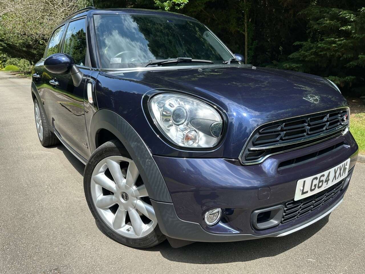 A 2014 MINI COUNTRYMAN 1.6 Cooper S SUV 5dr Petrol Auto ALL4 Euro 5 (184 ps) Low Mileage, Automati A 2014 MINI COUNTRYMAN 1.6 Cooper S SUV 5dr Petrol Auto ALL4 Euro 5 (184 ps) Low Mileage, Automati