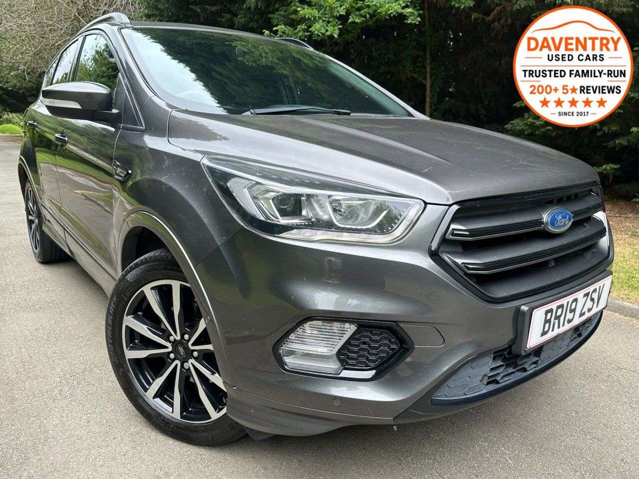 A 2019 FORD KUGA 1.5 TDCi ST-Line SUV 5dr Diesel Manual Euro 6 (s/s) (120 ps) Sat Nav, Senso A 2019 FORD KUGA 1.5 TDCi ST-Line SUV 5dr Diesel Manual Euro 6 (s/s) (120 ps) Sat Nav, Senso