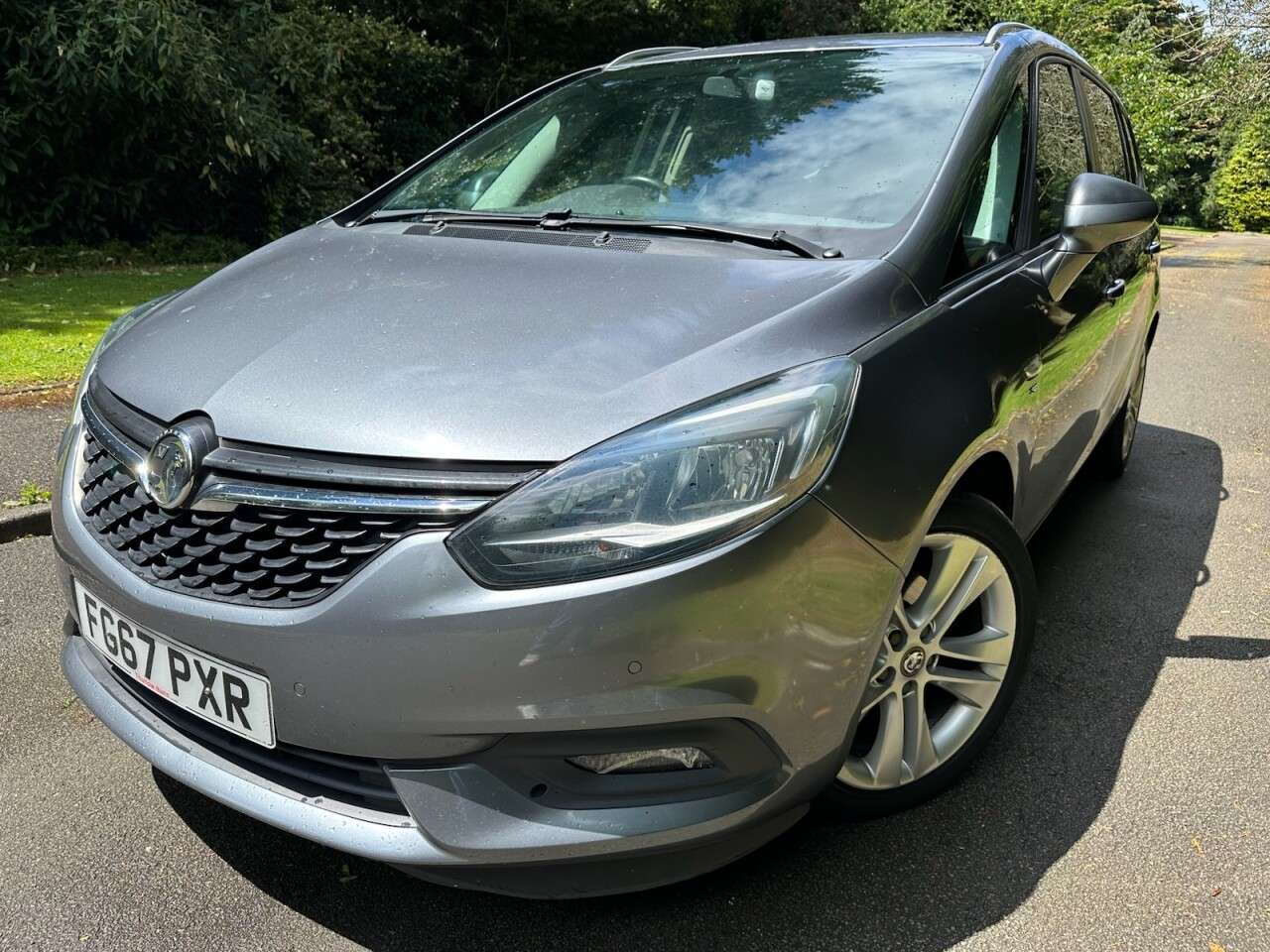 A 2018 VAUXHALL ZAFIRA TOURER 1.4i Turbo SRi Nav MPV 5dr Petrol Manual Euro 6 (140 ps) Touchscreen Colour A 2018 VAUXHALL ZAFIRA TOURER 1.4i Turbo SRi Nav MPV 5dr Petrol Manual Euro 6 (140 ps) Touchscreen Colour