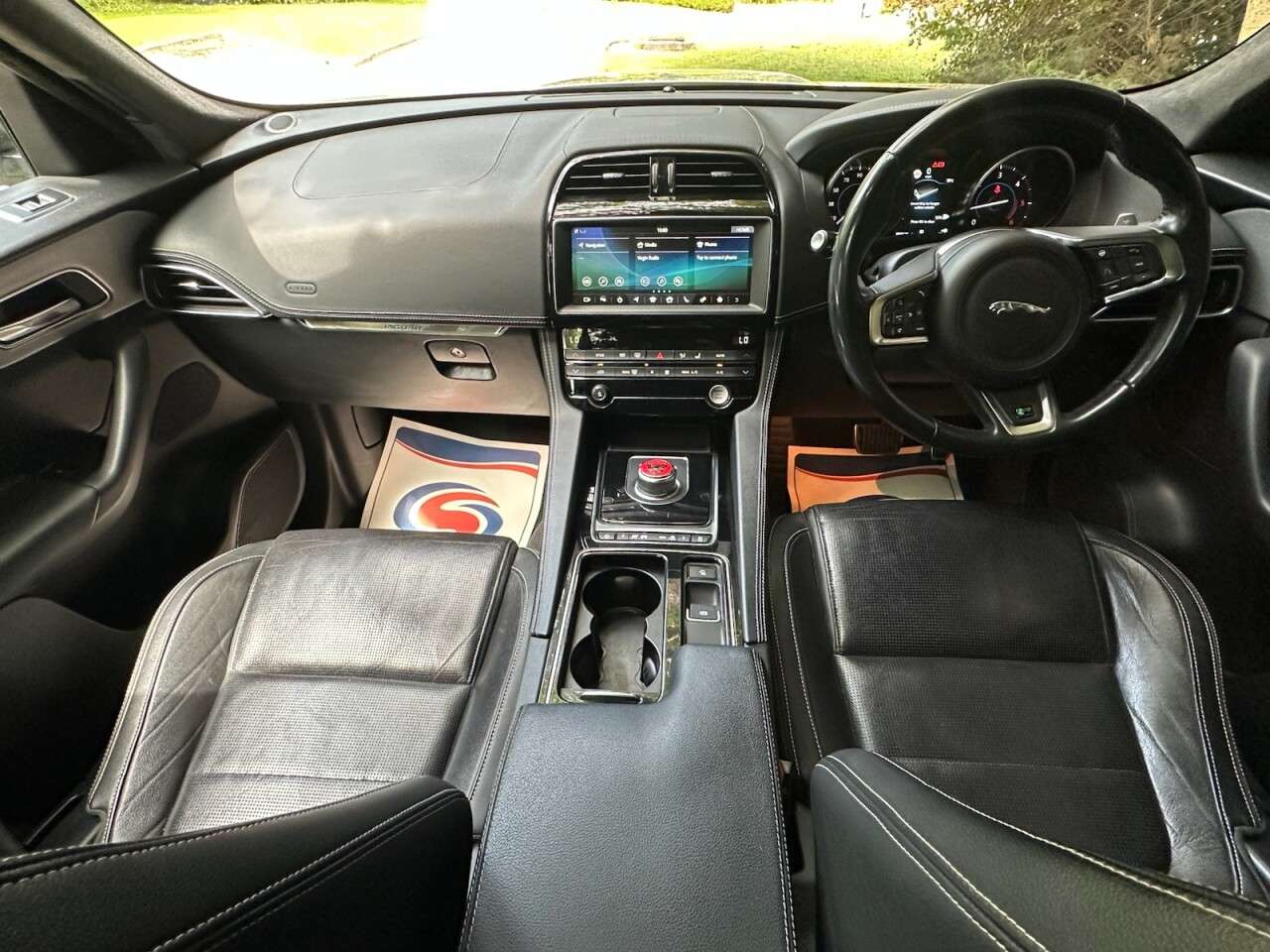 2018 JAGUAR F-PACE 2018 JAGUAR F-PACE