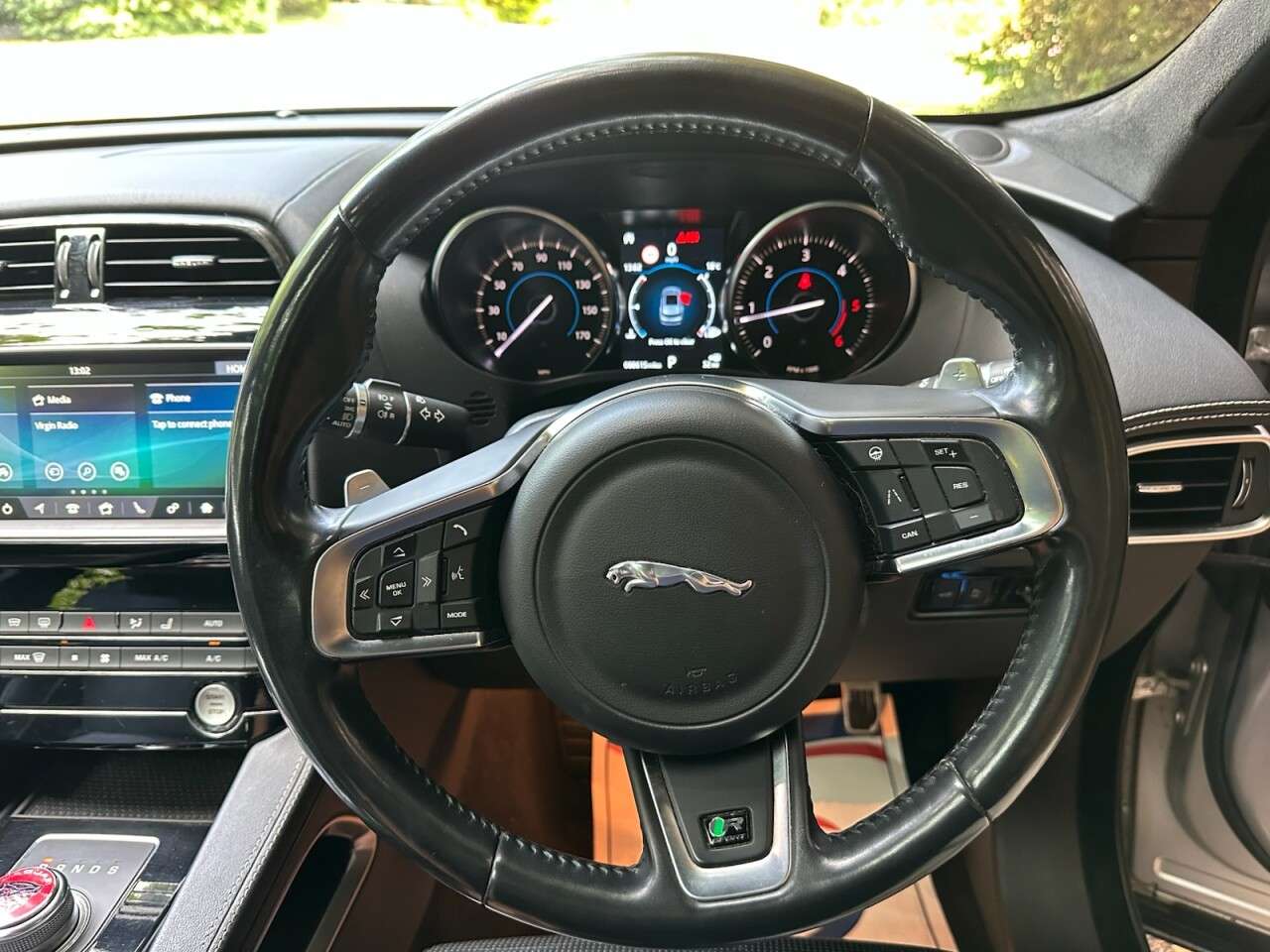 2018 JAGUAR F-PACE 2018 JAGUAR F-PACE