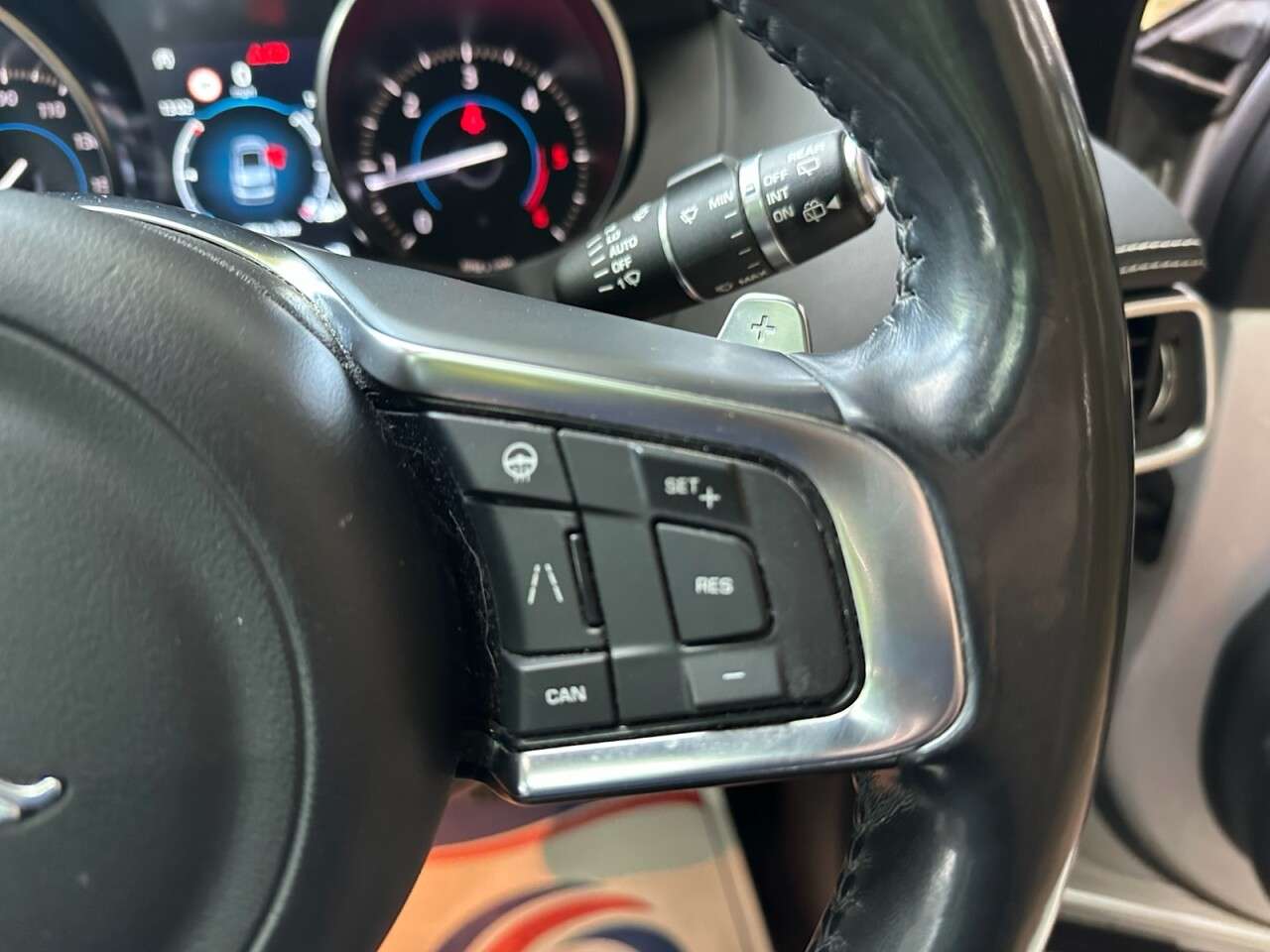 2018 JAGUAR F-PACE 2018 JAGUAR F-PACE