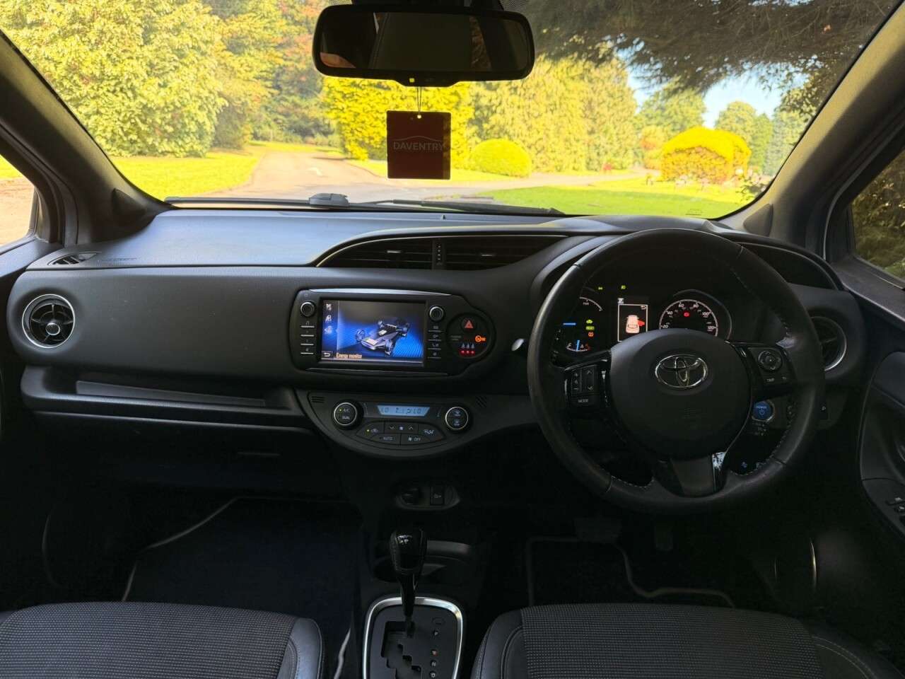 2017 TOYOTA YARIS 2017 TOYOTA YARIS