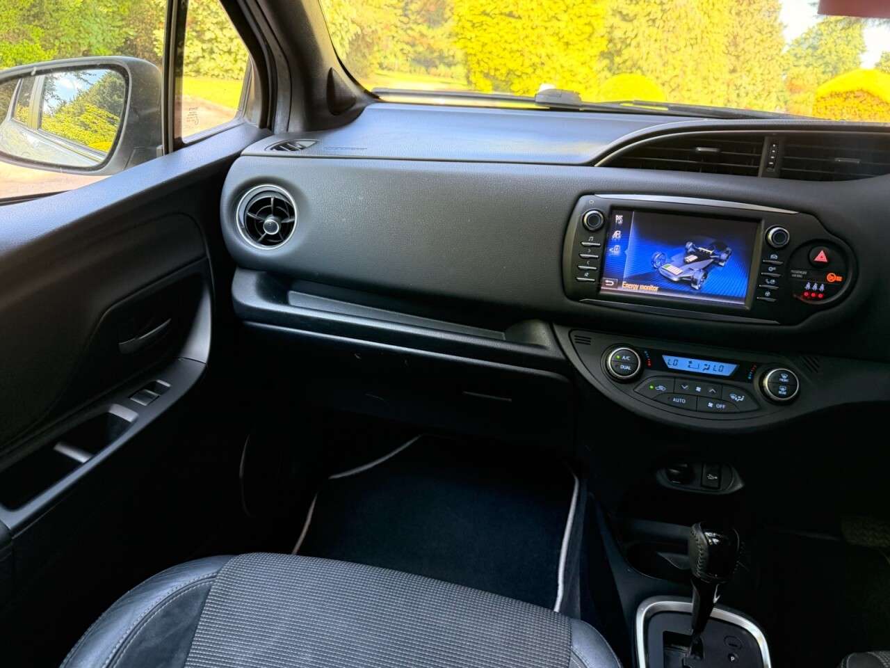 2017 TOYOTA YARIS 2017 TOYOTA YARIS