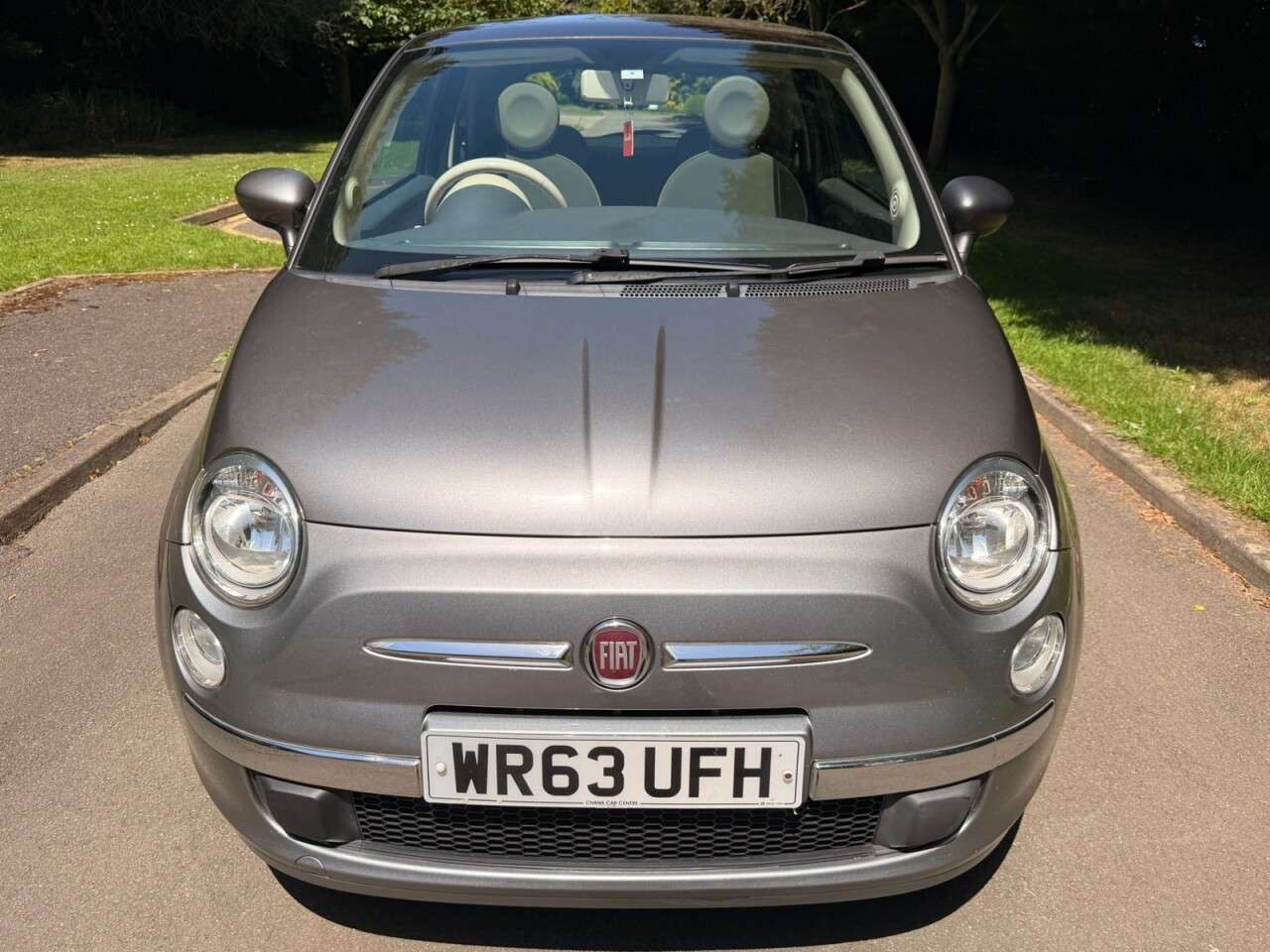 A 2013 FIAT 500 1.2 Lounge Hatchback 3dr Petrol Manual Euro 6 (s/s) (69 bhp) Panoramic Roof A 2013 FIAT 500 1.2 Lounge Hatchback 3dr Petrol Manual Euro 6 (s/s) (69 bhp) Panoramic Roof