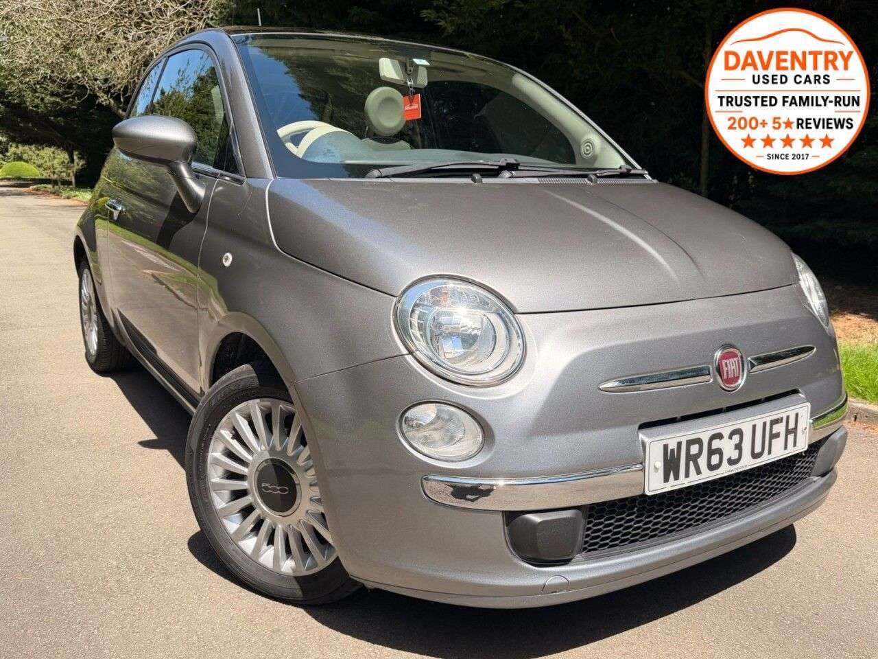 A 2013 FIAT 500 1.2 Lounge Hatchback 3dr Petrol Manual Euro 6 (s/s) (69 bhp) Panoramic Roof A 2013 FIAT 500 1.2 Lounge Hatchback 3dr Petrol Manual Euro 6 (s/s) (69 bhp) Panoramic Roof