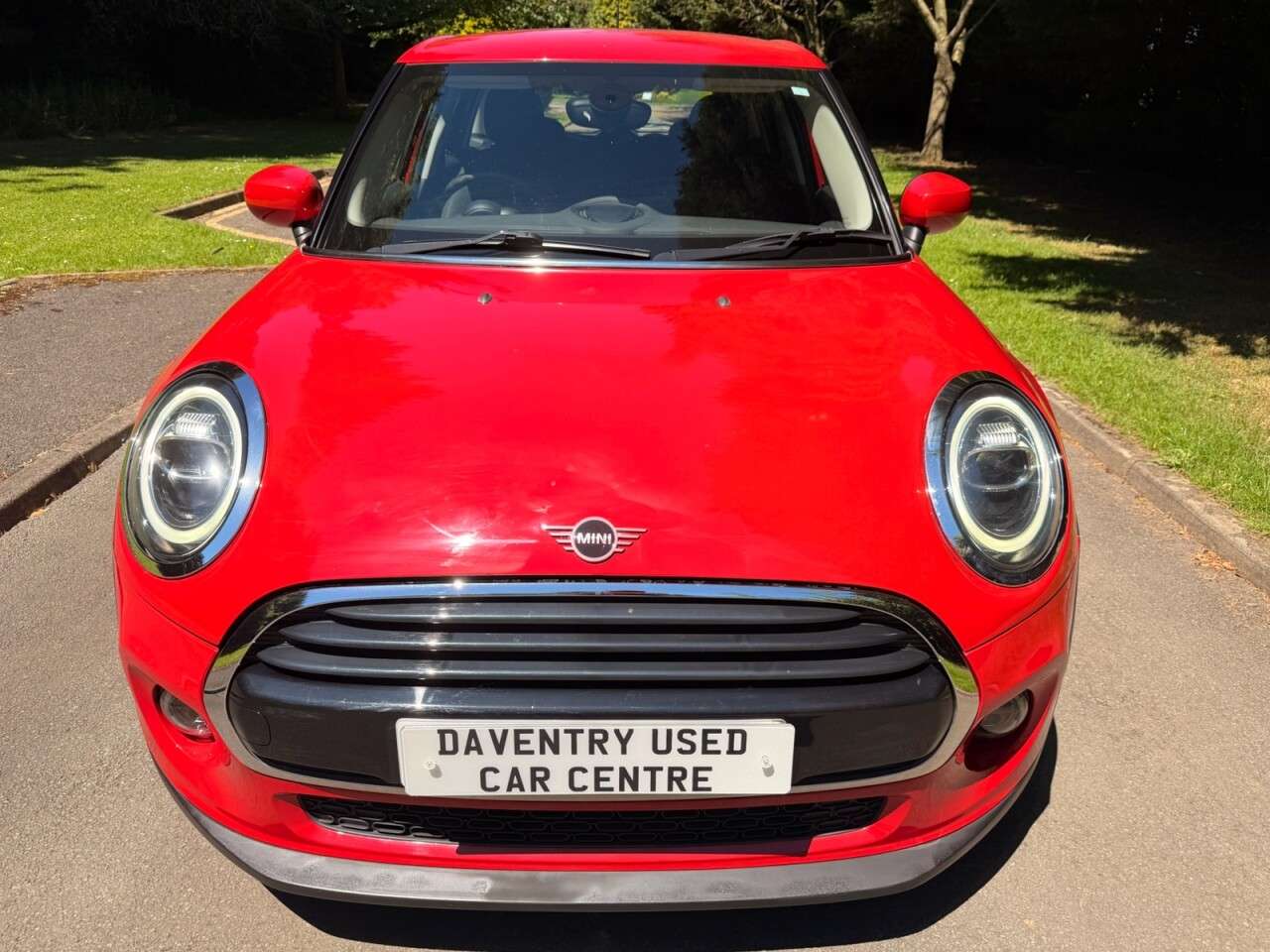 A 2019 MINI HATCH 1.5 Cooper Classic Hatchback 5dr Petrol Steptronic Euro 6 (s/s) (136 ps) S. A 2019 MINI HATCH 1.5 Cooper Classic Hatchback 5dr Petrol Steptronic Euro 6 (s/s) (136 ps) S.