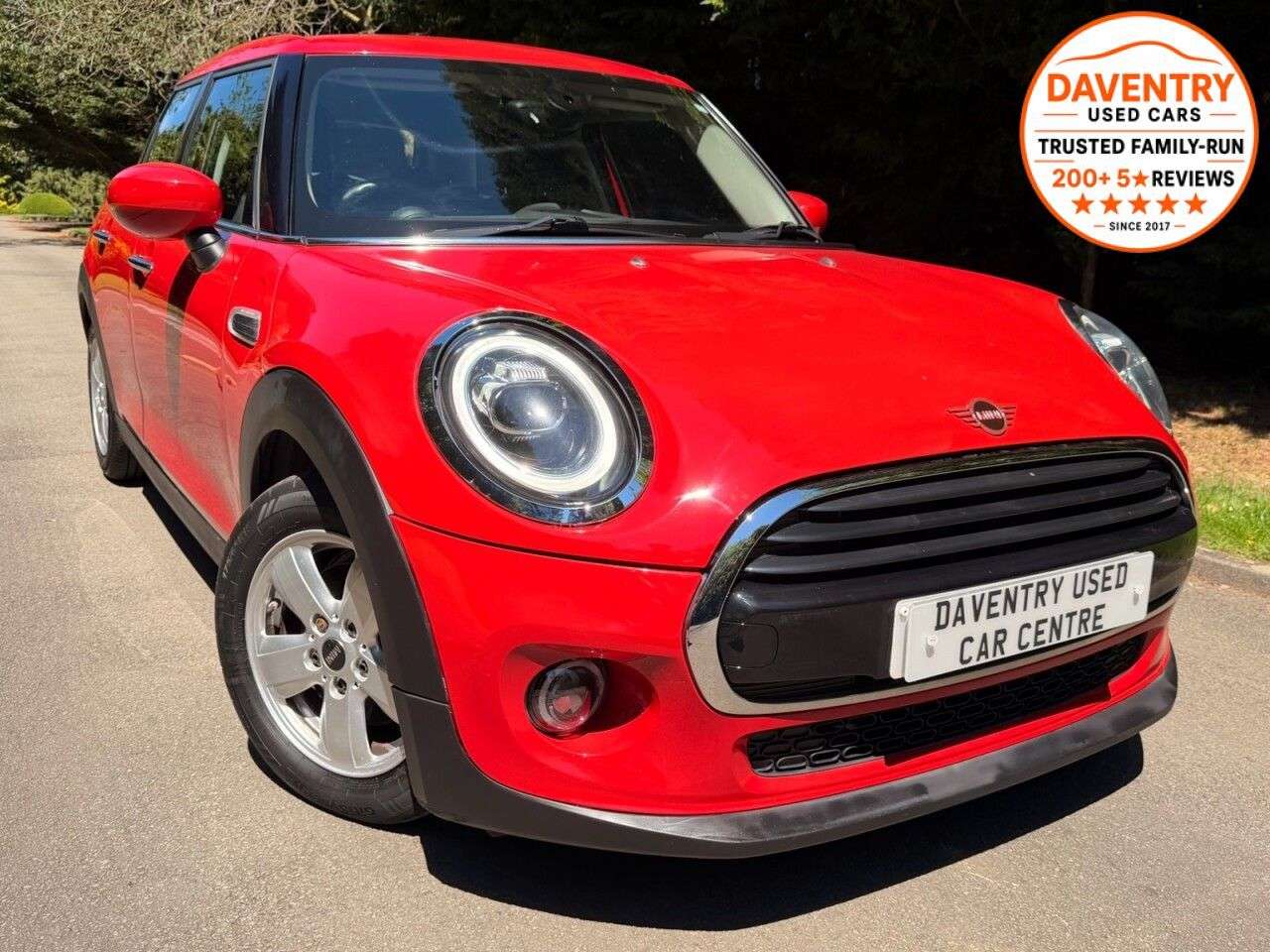 A 2019 MINI HATCH 1.5 Cooper Classic Hatchback 5dr Petrol Steptronic Euro 6 (s/s) (136 ps) S. A 2019 MINI HATCH 1.5 Cooper Classic Hatchback 5dr Petrol Steptronic Euro 6 (s/s) (136 ps) S.