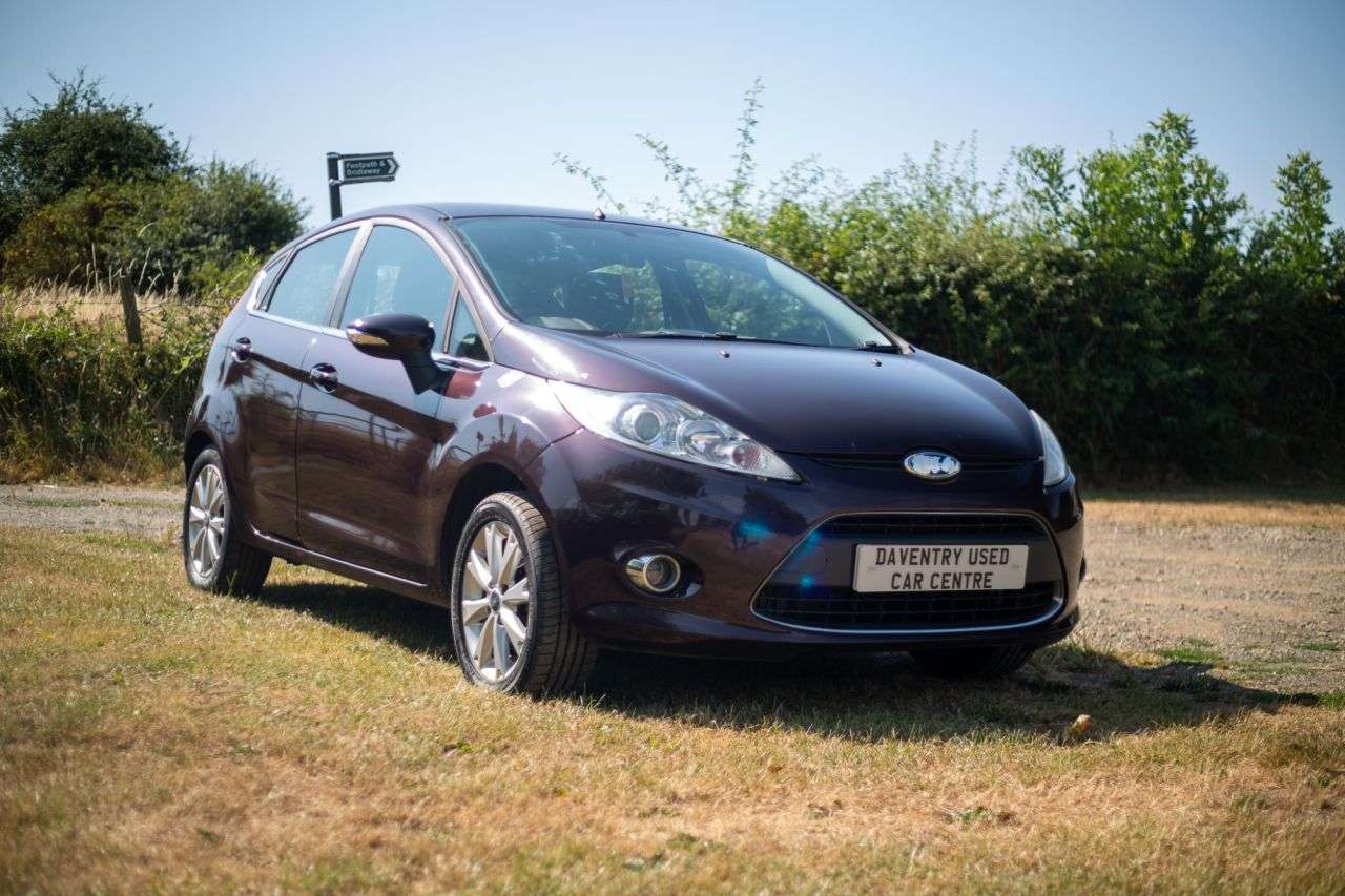 A 2009 FORD FIESTA 1.4 Zetec Hatchback 5dr Petrol Manual (133 g/km, 94 bhp) P/X To Clear, 12 M A 2009 FORD FIESTA 1.4 Zetec Hatchback 5dr Petrol Manual (133 g/km, 94 bhp) P/X To Clear, 12 M