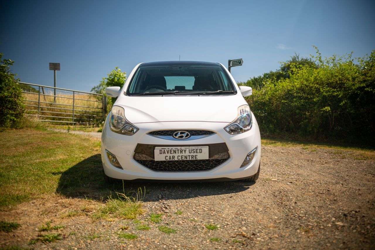 A 2011 HYUNDAI IX20 1.4 Style Hatchback 5dr Petrol Manual Euro 5 (s/s) (90 bhp) Electric Glass A 2011 HYUNDAI IX20 1.4 Style Hatchback 5dr Petrol Manual Euro 5 (s/s) (90 bhp) Electric Glass