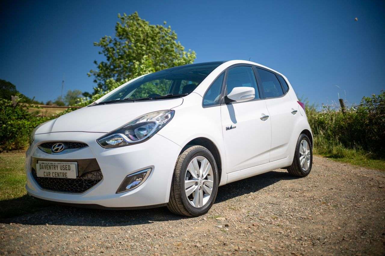 A 2011 HYUNDAI IX20 1.4 Style Hatchback 5dr Petrol Manual Euro 5 (s/s) (90 bhp) Electric Glass A 2011 HYUNDAI IX20 1.4 Style Hatchback 5dr Petrol Manual Euro 5 (s/s) (90 bhp) Electric Glass
