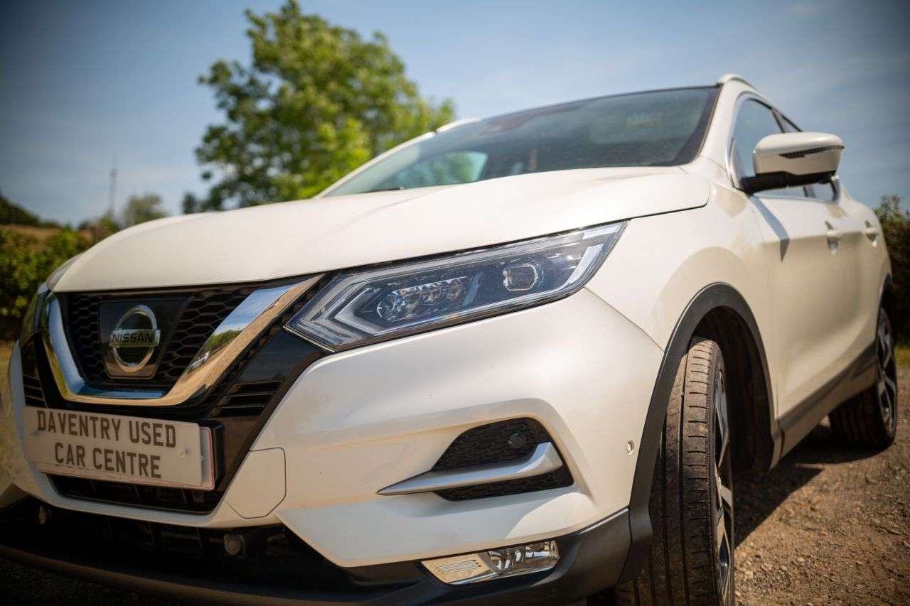 A 2018 NISSAN QASHQAI 1.2 DIG-T Tekna SUV 5dr Petrol XTRON Euro 6 (s/s) (115 ps) Heated, Half Lea A 2018 NISSAN QASHQAI 1.2 DIG-T Tekna SUV 5dr Petrol XTRON Euro 6 (s/s) (115 ps) Heated, Half Lea