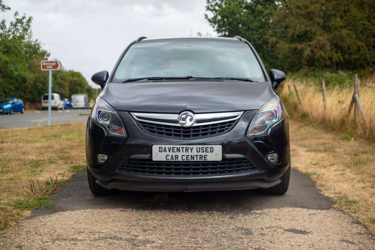 A 2015 VAUXHALL ZAFIRA TOURER 2.0 CDTi Exclusiv MPV 5dr Diesel Manual Euro 5 (130 ps) Over £500 Factory F A 2015 VAUXHALL ZAFIRA TOURER 2.0 CDTi Exclusiv MPV 5dr Diesel Manual Euro 5 (130 ps) Over £500 Factory F
