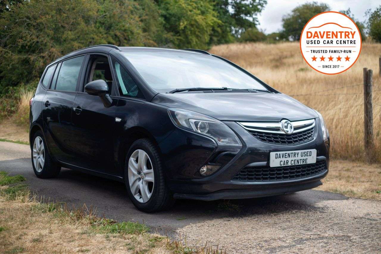A 2015 VAUXHALL ZAFIRA TOURER 2.0 CDTi Exclusiv MPV 5dr Diesel Manual Euro 5 (130 ps) Over £500 Factory F A 2015 VAUXHALL ZAFIRA TOURER 2.0 CDTi Exclusiv MPV 5dr Diesel Manual Euro 5 (130 ps) Over £500 Factory F