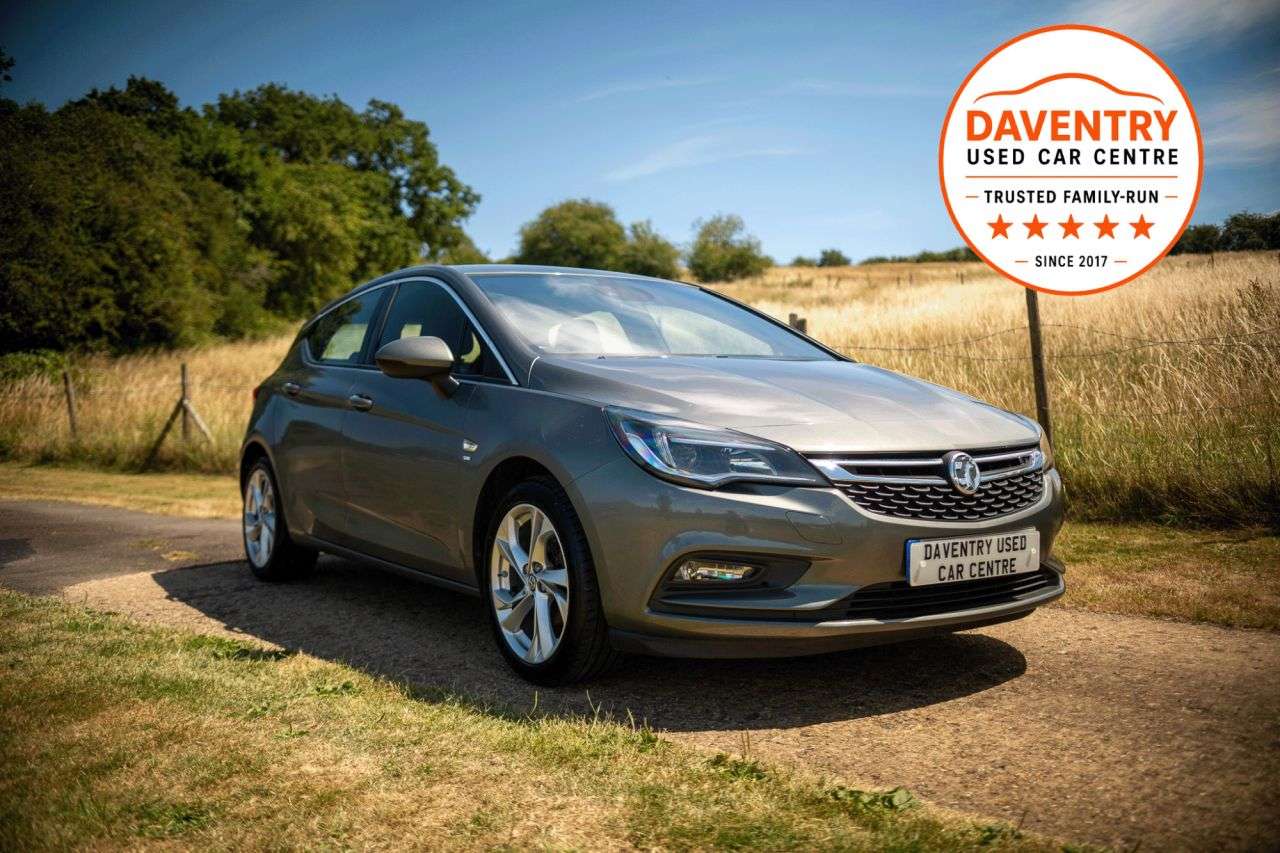 A 2017 VAUXHALL ASTRA 1.0i Turbo ecoFLEX SRi Hatchback 5dr Petrol Manual Euro 6 (s/s) (105 ps) 1 A 2017 VAUXHALL ASTRA 1.0i Turbo ecoFLEX SRi Hatchback 5dr Petrol Manual Euro 6 (s/s) (105 ps) 1